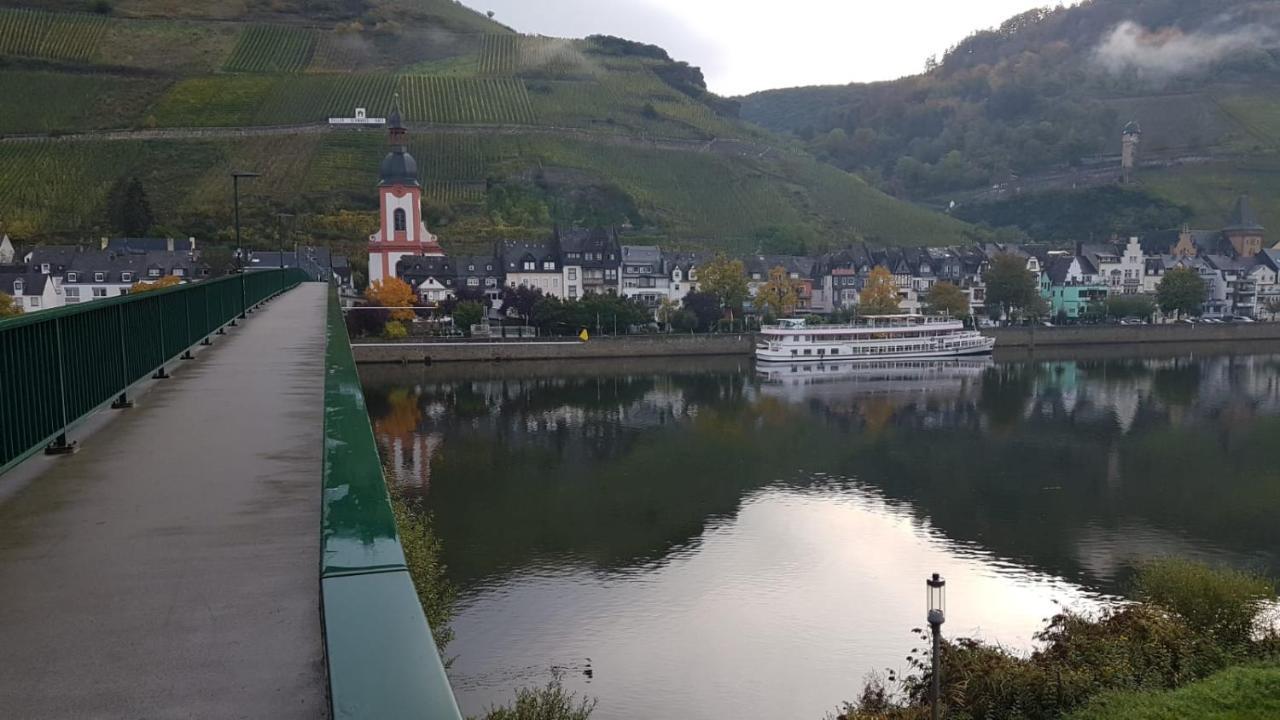 Ferienhaus Kaliva ツェル・アン・デル・モーゼル エクステリア 写真